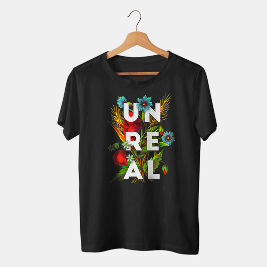 camiseta negra con flores y la palabra unreal con fondo blanco 