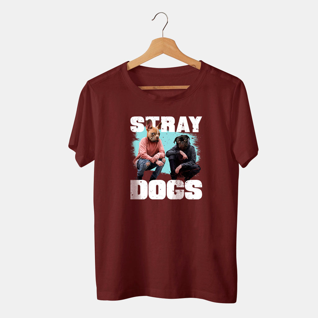 camiseta roja cabeza de perro amigos stray dogs en fondo blanco