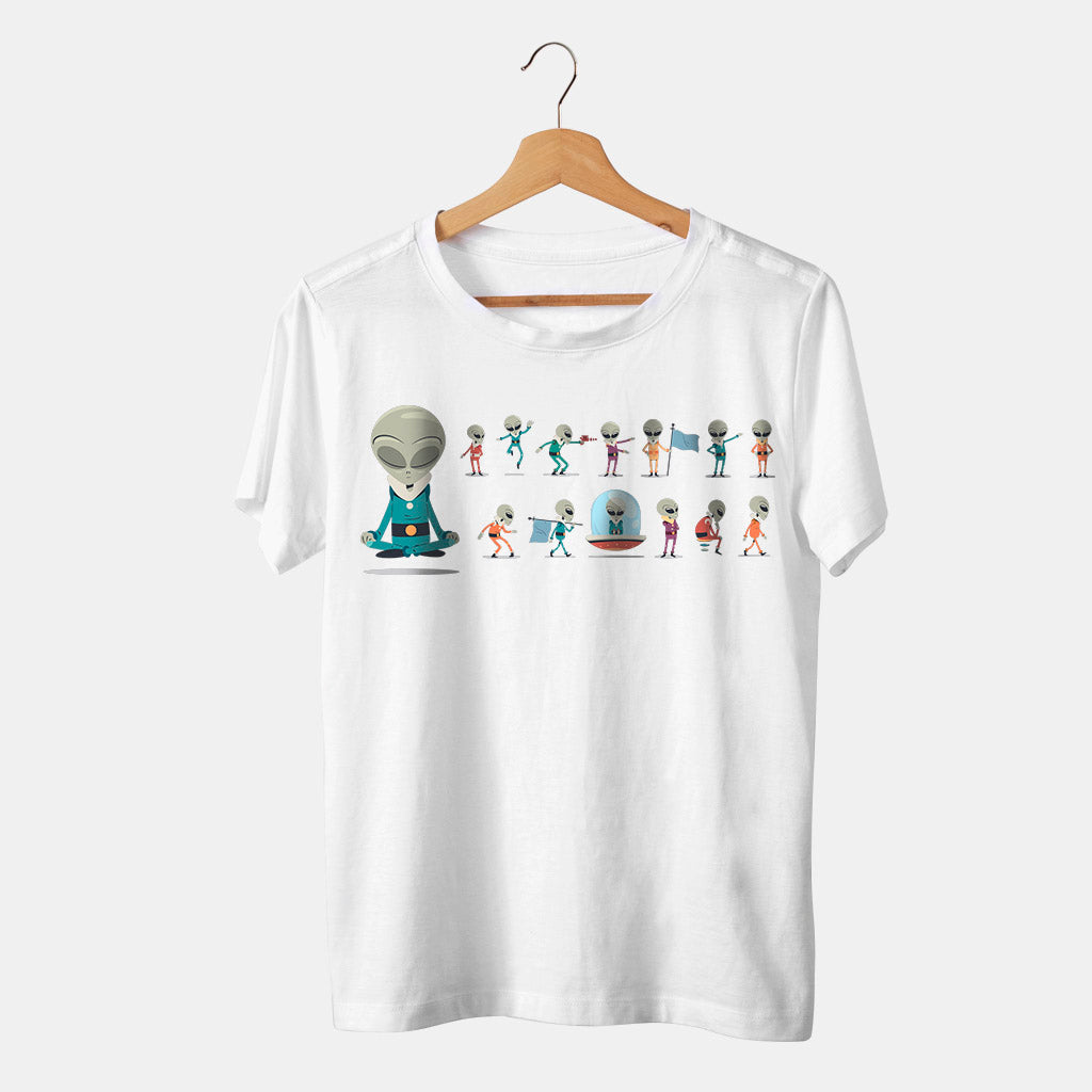 camiseta de aliens y extraterrestres blanca en fondo blanco