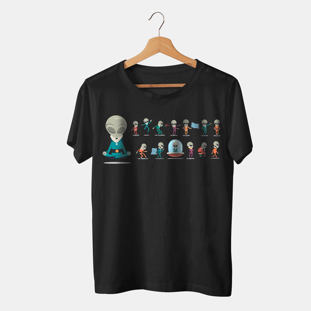 camiseta aliens y extraterrestres negra en fondo blanco