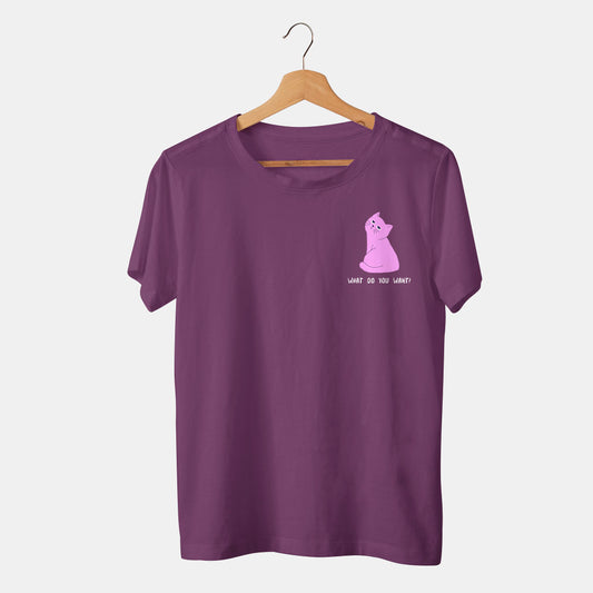 camiseta morada con gato gruñon rosa en fondo blanco